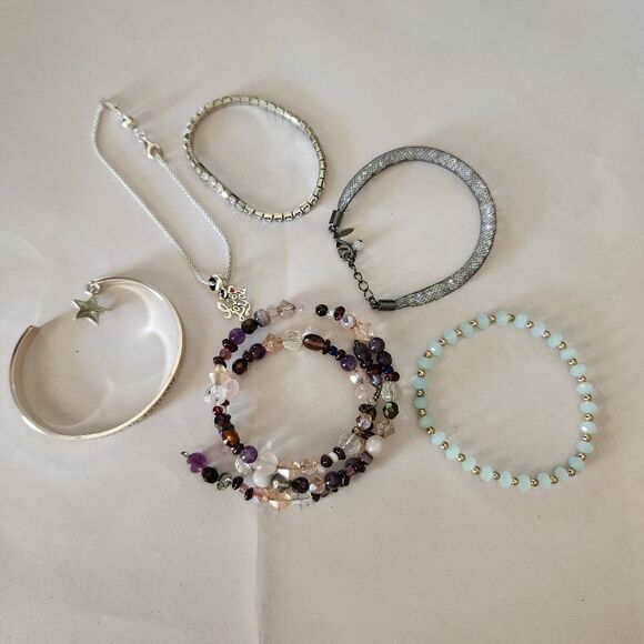 Unbranded Bundle Fashion Jewelry Braclet Set Of 6 Variety Cuff, Beaded, Clasp - Picture 1 of 12